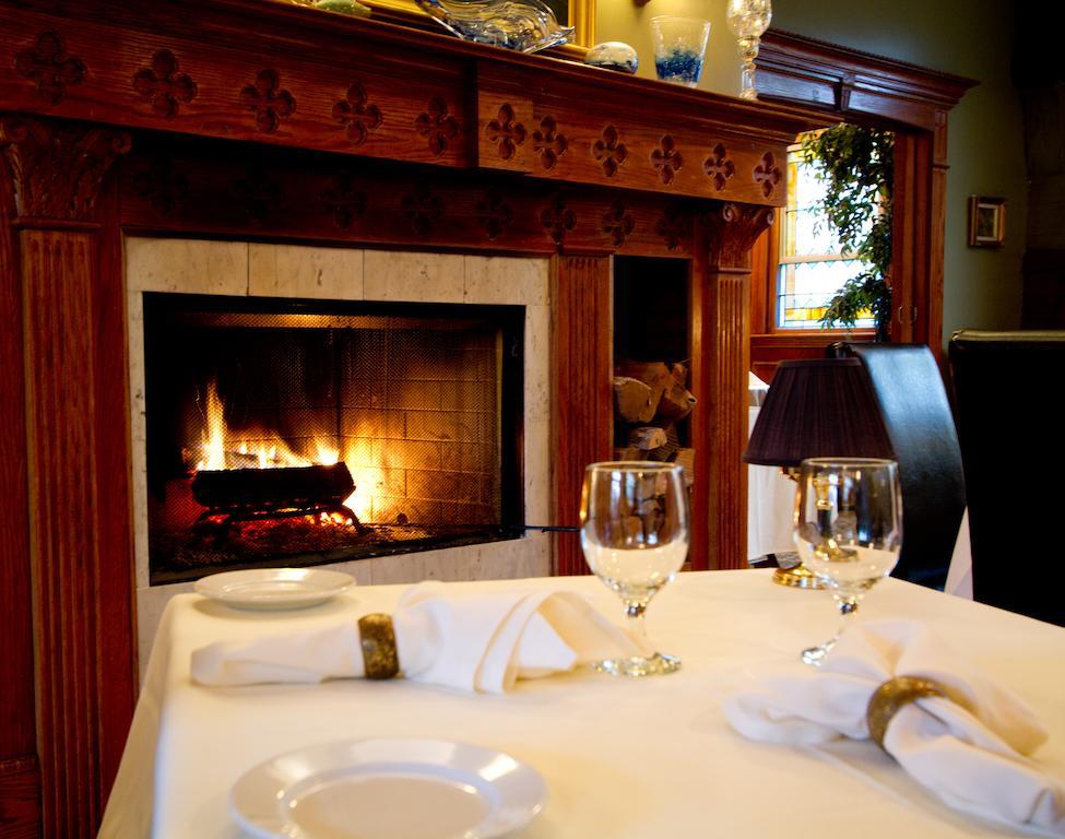 Belfry Inn And Bistro Sandwich Exterior foto